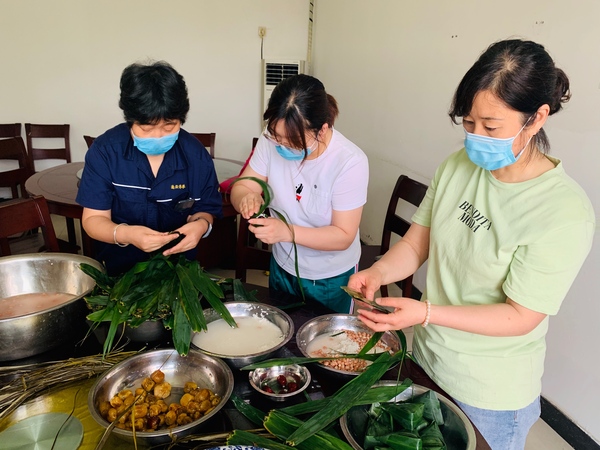 端午飘粽香 安康伴我行.jpg